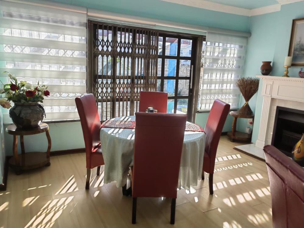 Obaa Sima Guest House Mthatha Ngoại thất bức ảnh