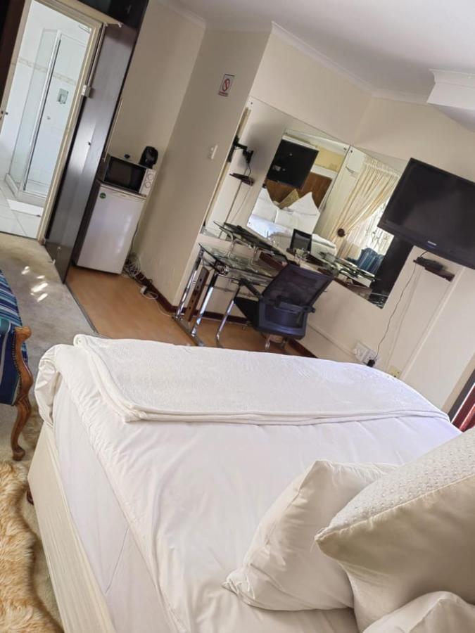 Obaa Sima Guest House Mthatha Ngoại thất bức ảnh