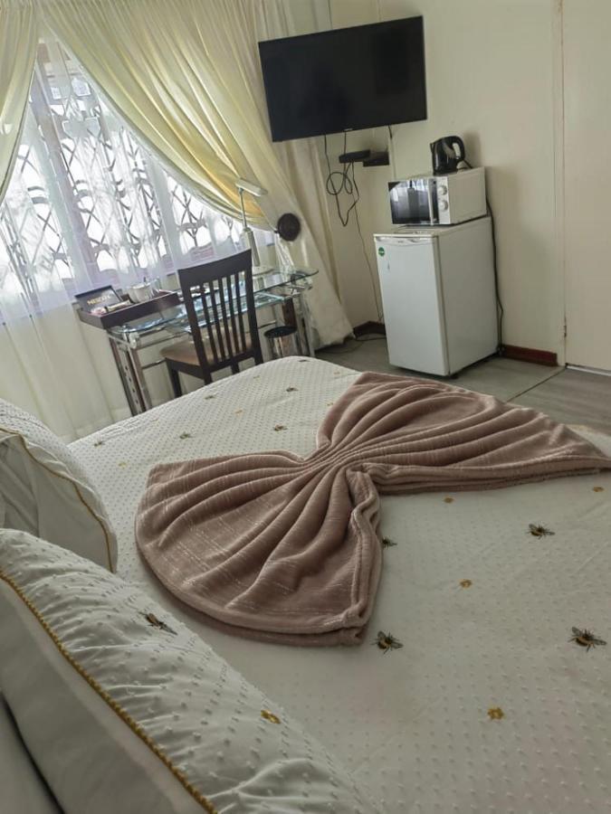 Obaa Sima Guest House Mthatha Ngoại thất bức ảnh