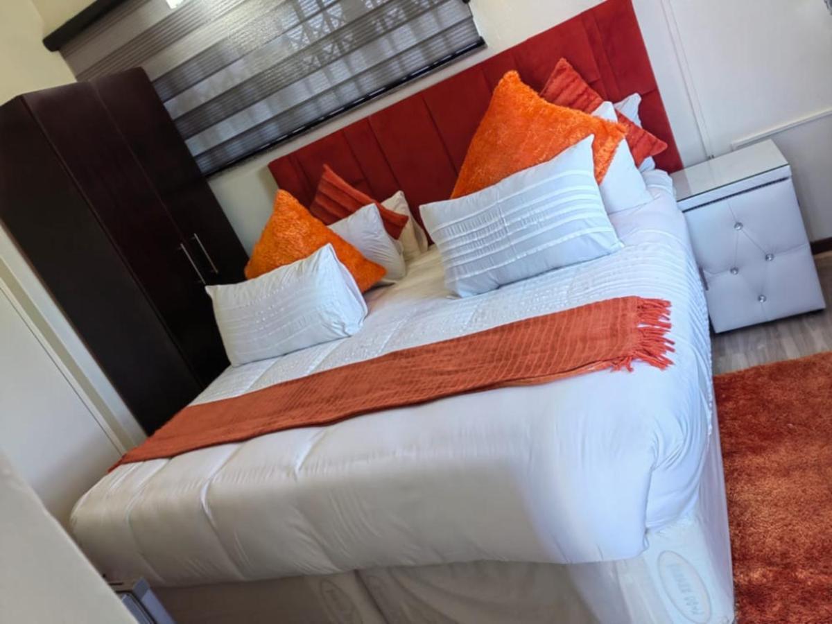 Obaa Sima Guest House Mthatha Ngoại thất bức ảnh